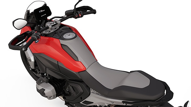 The continuous tank seat line of the R 1300 GS from BMW Motorrad